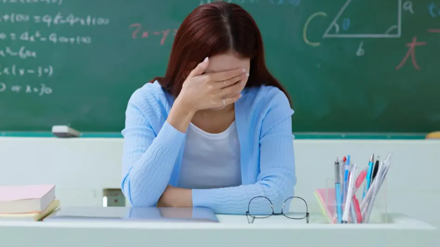 NI teachers may strike over 'unsustainable' workload 