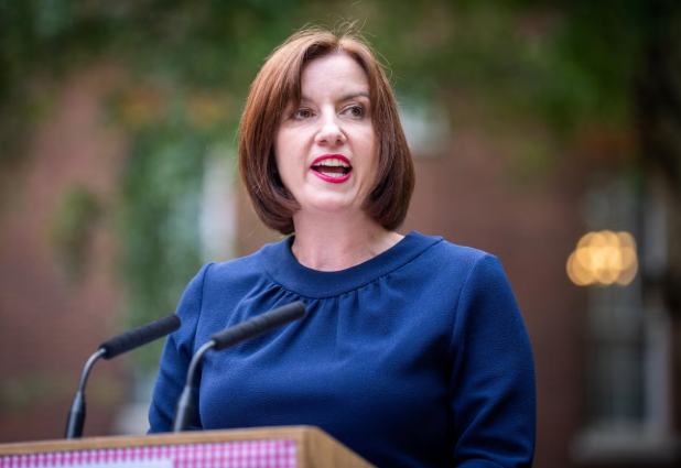 Minister refuses to rule out temperature limits in schools after May heatwave